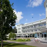 Rannahotell Отель Пярну