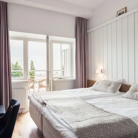 Rannahotell 4* بارنو
